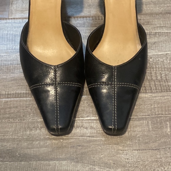 Unisa Size 8 Square Toe Black Heels - Picture 3 of 5